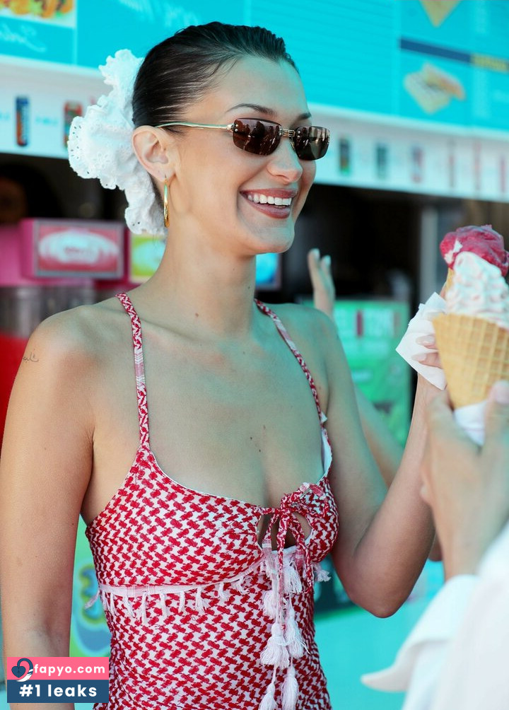 aaliyahhadid, bellahadid Nude Leaks OnlyFans Photos #1150 - Fapyo