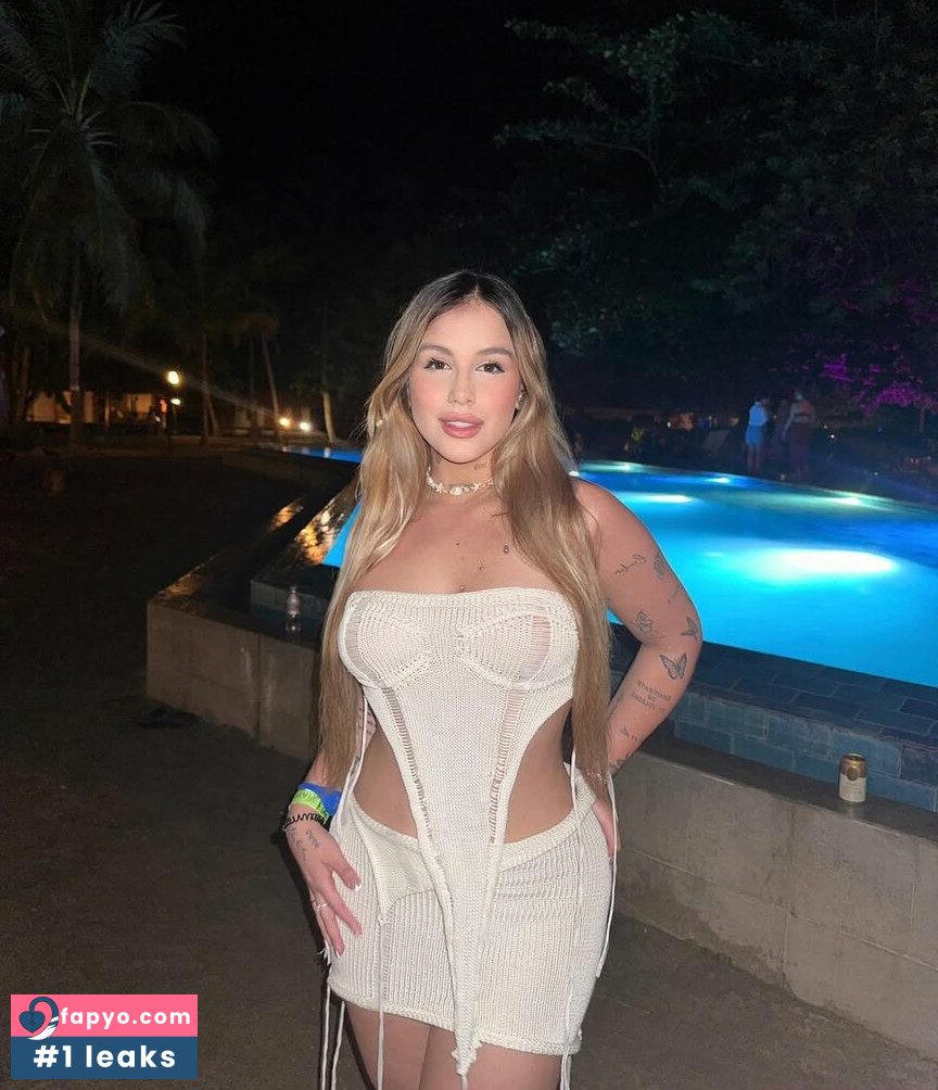 Gonzalez M. Laura Nude Leaks OnlyFans - ErosNude