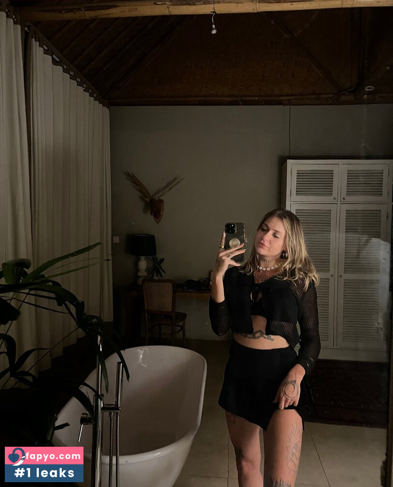 Laura Serafin Nude OnlyFans Leaks 22 Photos - ErosNude